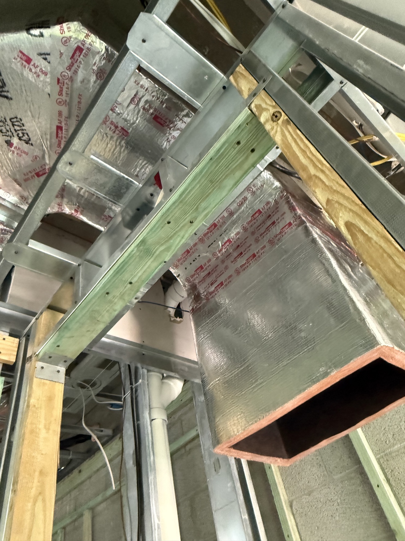 Ductwork roughed in before the drywall goes up